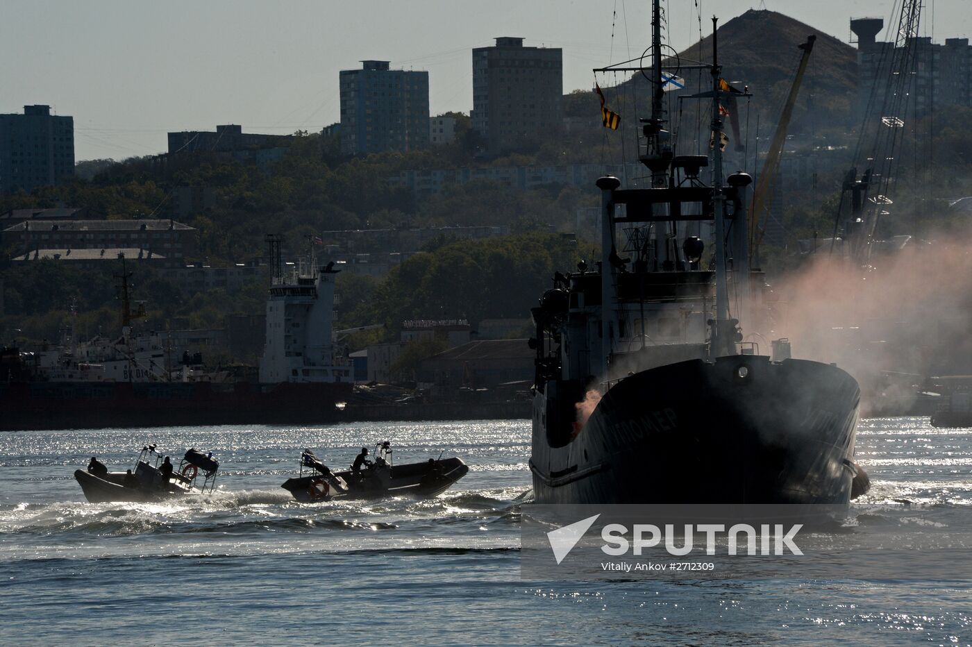 Russian Defense Ministry's Innovation Day exhibition opens in Vladivostok