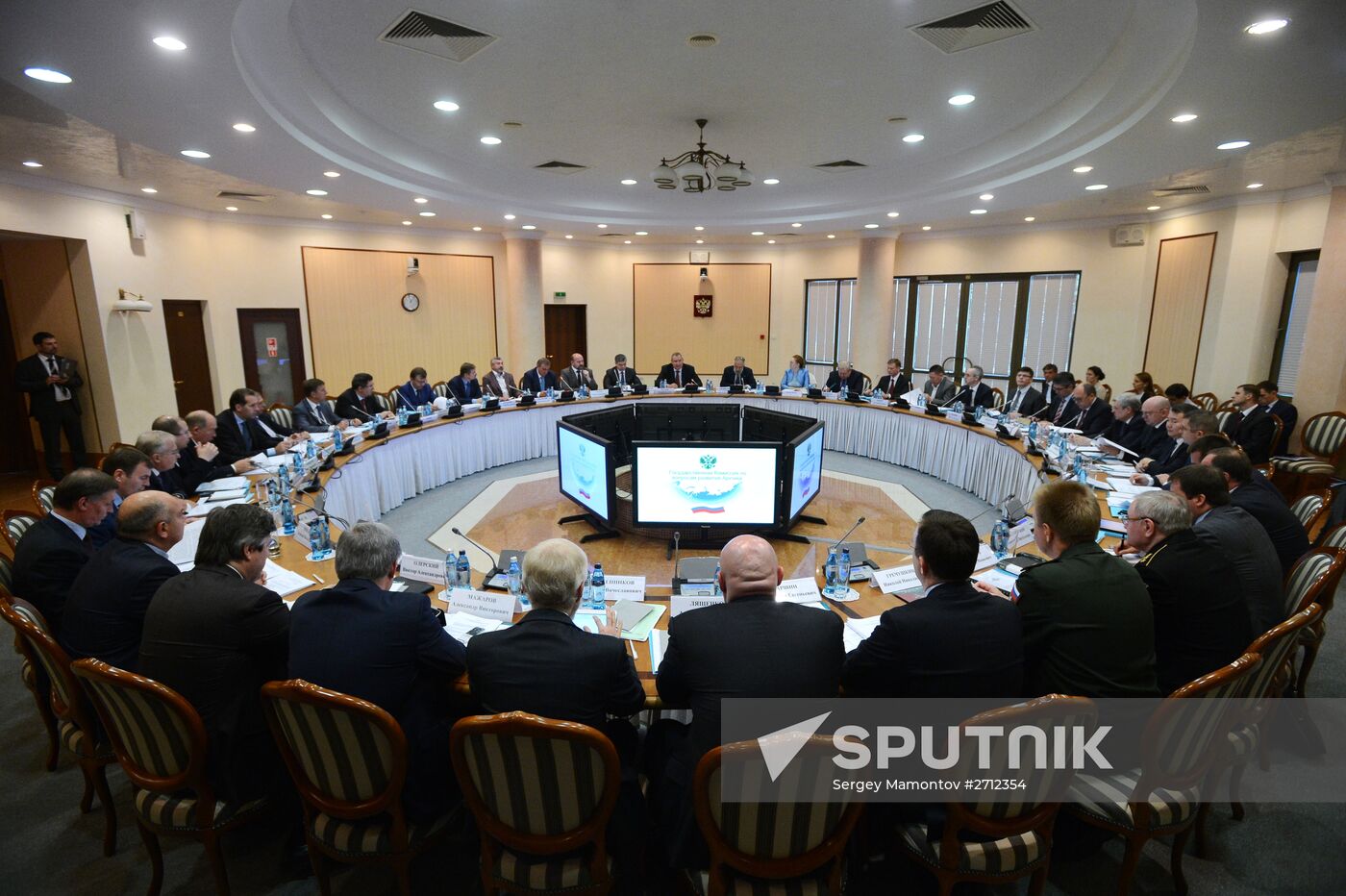Dmitry Rogozin chairs presidium meeting of State Commission on Arctic Development