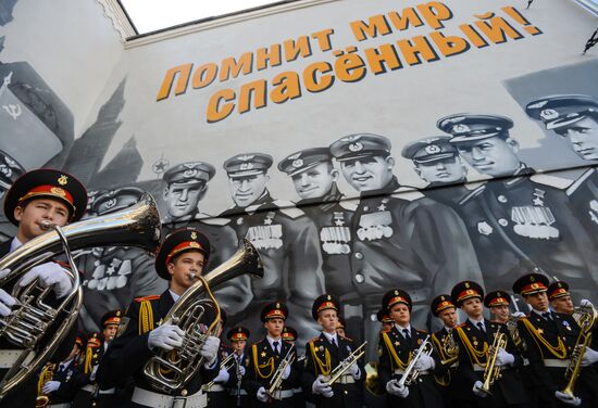 Graffiti art project depicting heroes of Great Patriotic War