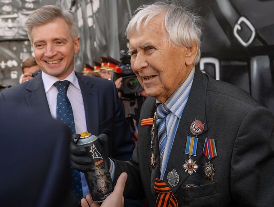 Graffiti art project depicting heroes of Great Patriotic War