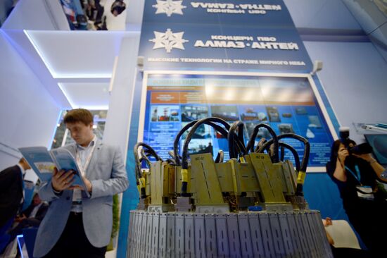 Russian Defense Ministry's Innovation Day 2015