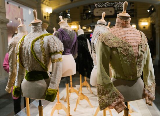 Ancient Costume in Films exhibition of the Gorky Film Studios opens in GUM shopping centre