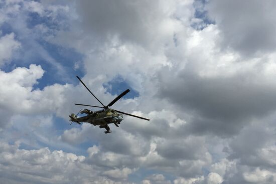 Russia uses helicopters in the operation against the IS in Syria