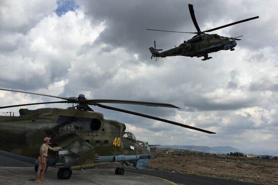 Russia uses helicopters in the operation against the IS in Syria