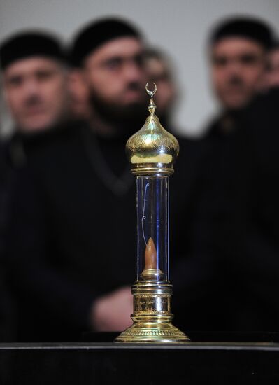 Prophet Muhammad's hair, one of Islam's greatest relics, arrives at Moscow Cathedral Mosque