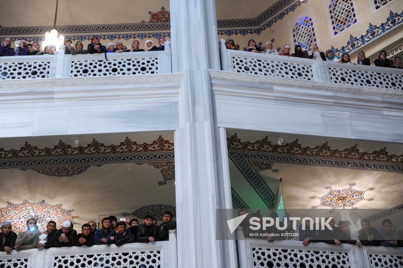 Prophet Muhammad's hair, one of Islam's greatest relics, arrives at Moscow Cathedral Mosque