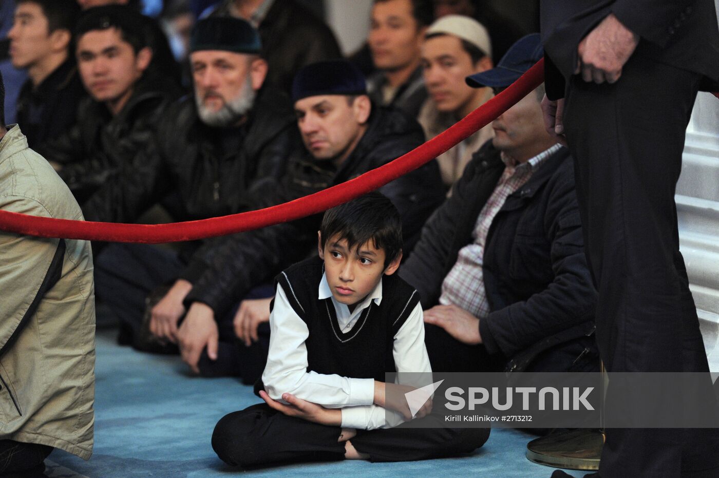 Prophet Muhammad's hair, one of Islam's greatest relics, arrives at Moscow Cathedral Mosque