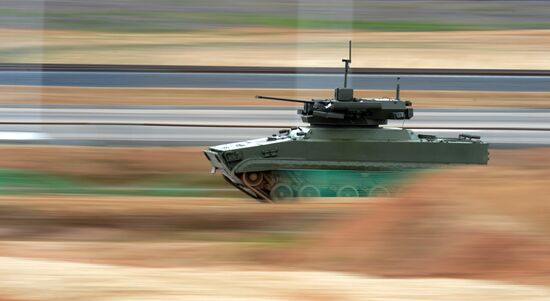 Innovations Day of the Russian Defense Ministry-2015. Day Two