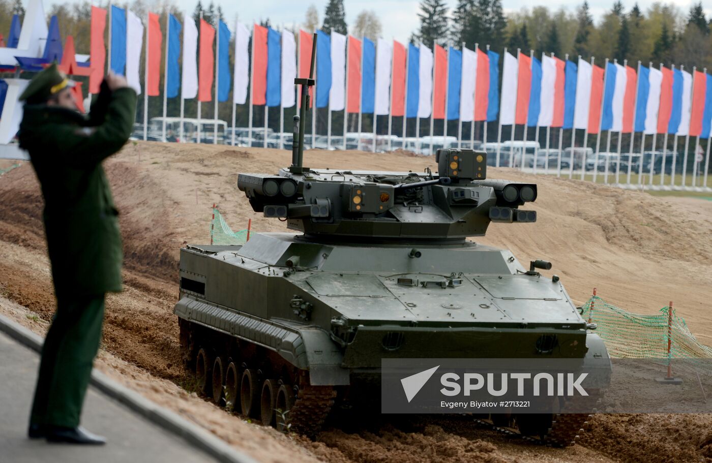 Innovations Day of the Russian Defense Ministry-2015. Day Two