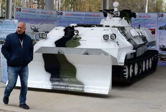Innovations Day of the Russian Defense Ministry-2015. Day Two