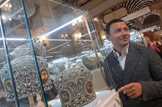 Ancient Costume in Films exhibition by Gorky Film Studios opens at GUM department store