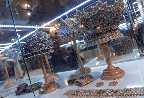Ancient Costume in Films exhibition by Gorky Film Studios opens at GUM department store