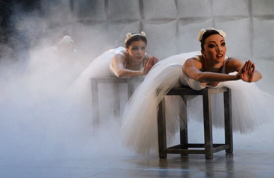 Men and Women dress rehearsal