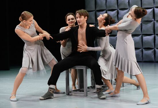 Men and Women dress rehearsal