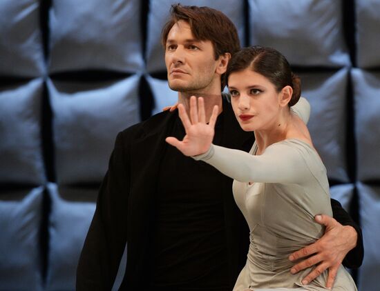 Men and Women dress rehearsal