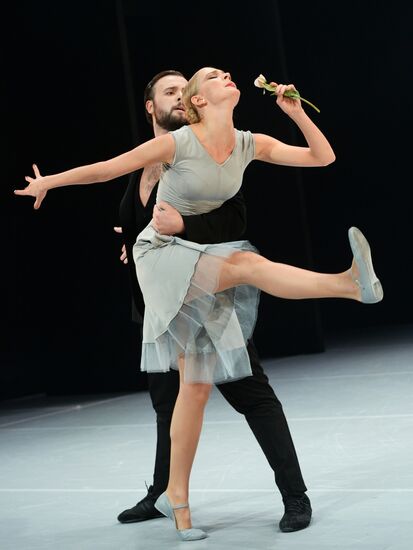 Men and Women dress rehearsal