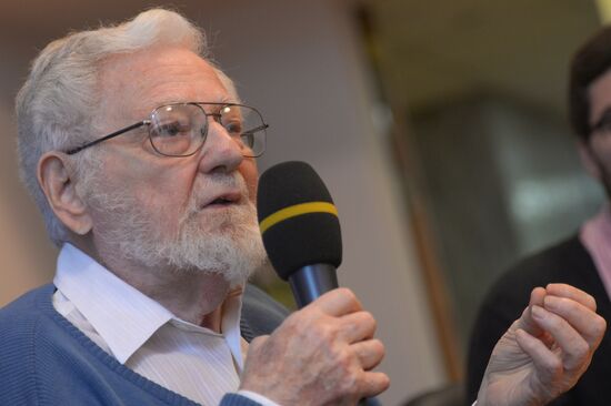 News conference by American political scientist William Blum