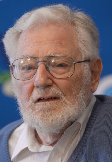 News conference by American political scientist William Blum