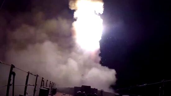 Caspian Flotilla ships fire missiles to attack ISIL positions in Syria