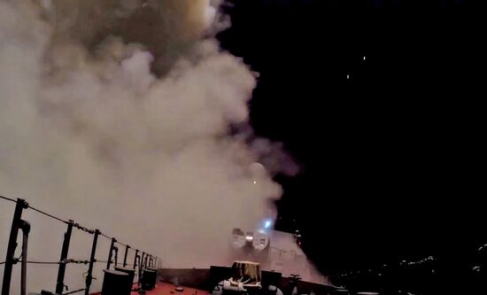 Caspian Flotilla ships fire missiles to attack ISIL positions in Syria