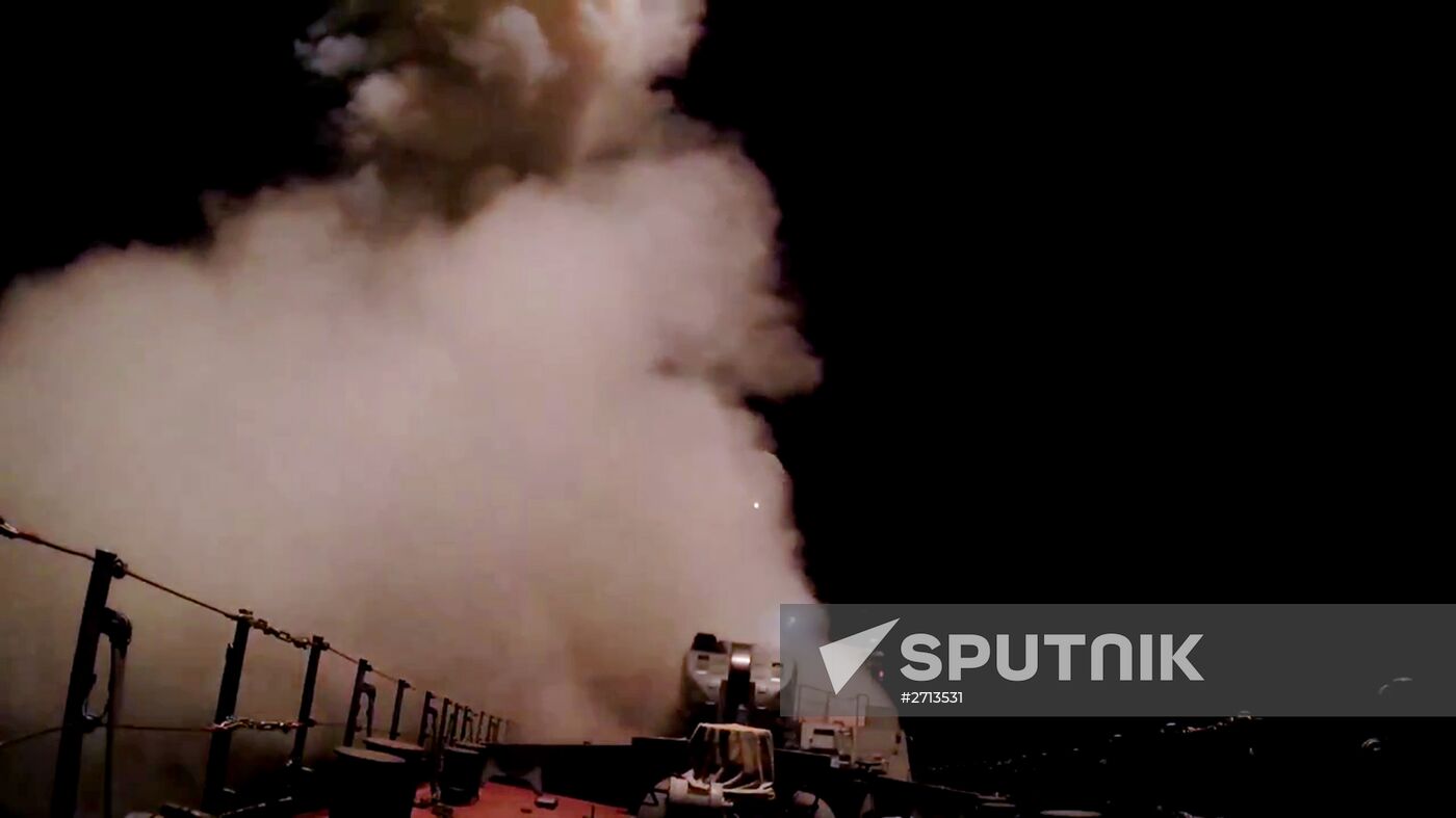 Caspian Flotilla ships fire missiles to attack ISIL positions in Syria
