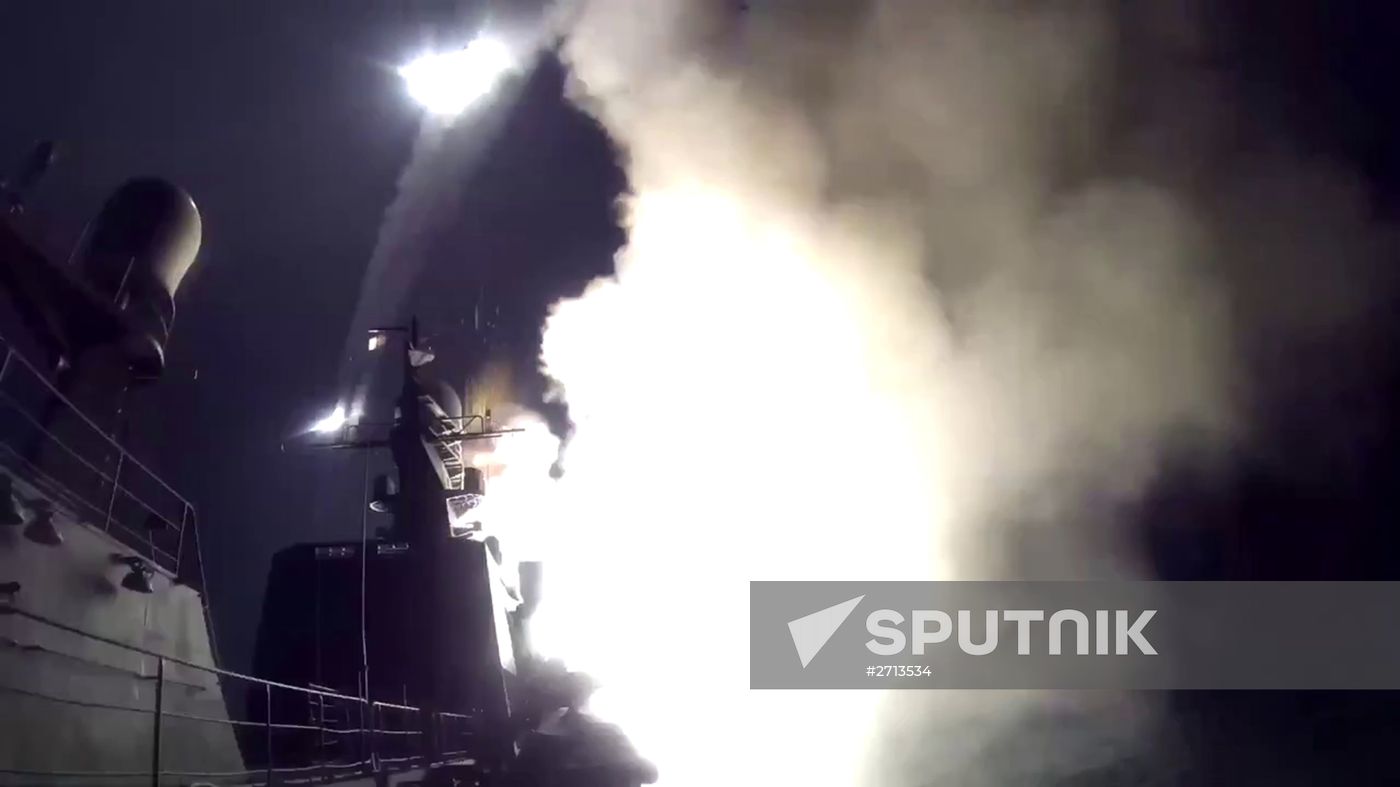 Caspian Flotilla ships fire missiles to attack ISIL positions in Syria
