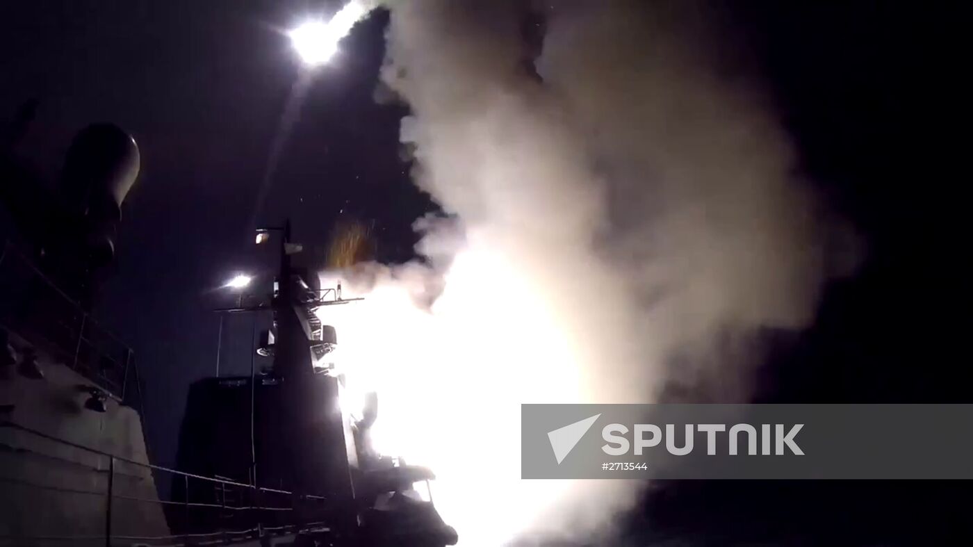 Caspian Flotilla ships fire missiles to attack ISIL positions in Syria