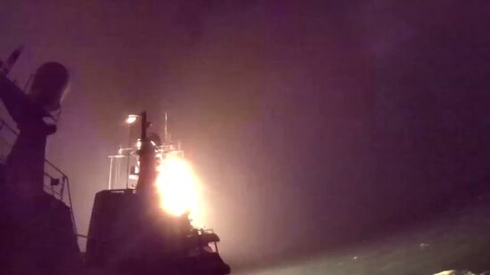 Caspian Flotilla ships fire missiles to attack ISIL positions in Syria