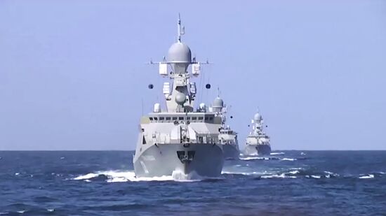 Caspian Flotilla ships fire missiles to attack ISIL positions in Syria