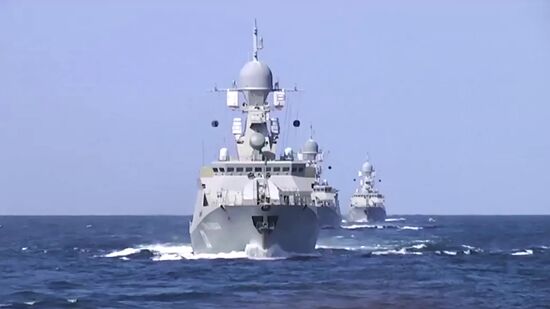 Caspian Flotilla ships fire missiles to attack ISIL positions in Syria