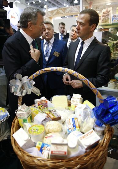 Russian Prime Minister D.Medvedev opens agro-industrial exhibition "Golden Autumn" in Moscow