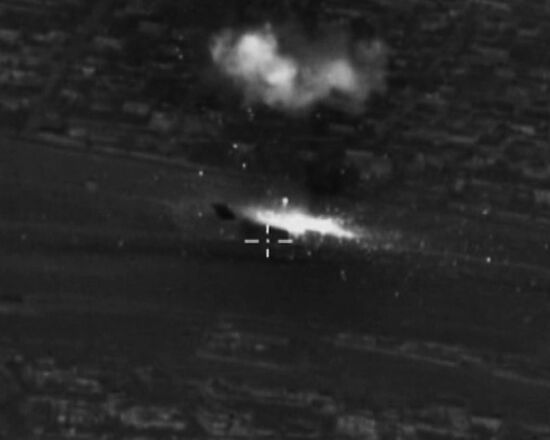 Russian Air Force strikes Islamic State oisitions in Syria