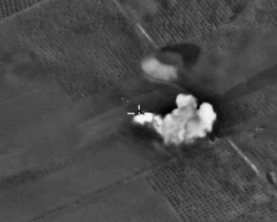 Russian Air Force strikes Islamic State oisitions in Syria