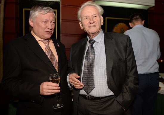 Anatoly Karpov  Sputnik Mediabank