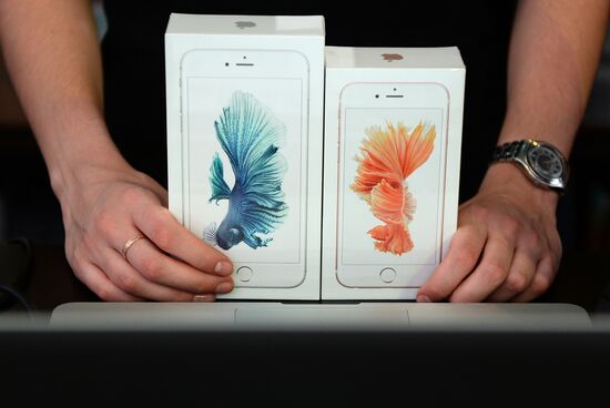 iPhone 6s and iPhone 6s Plus launched in Moscow