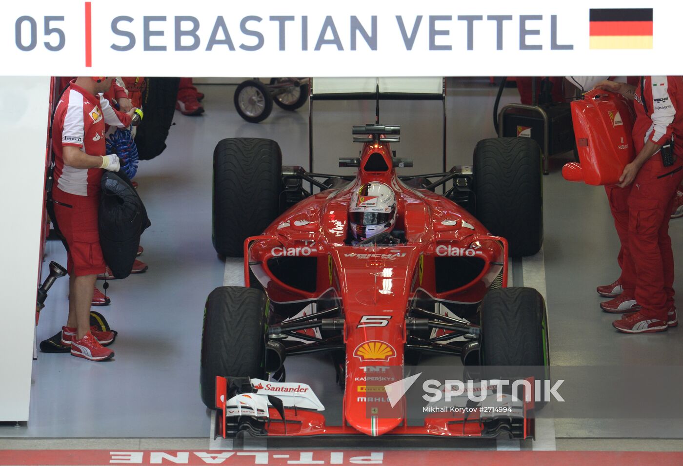 Auto racing. Formula-1. Russian Grand Prix. Free practice