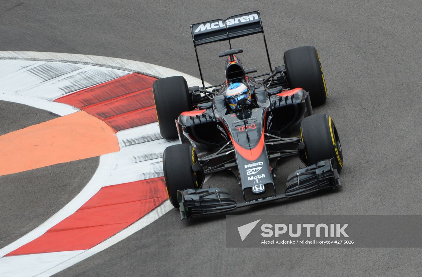Auto racing. Formula-1. Russian Grand Prix. Free practice
