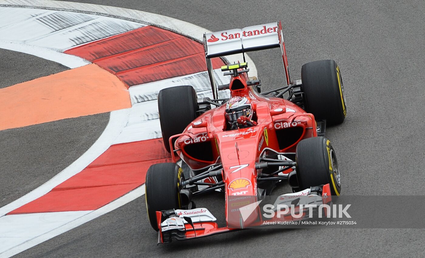 Auto racing. Formula-1. Russian Grand Prix. Free practice