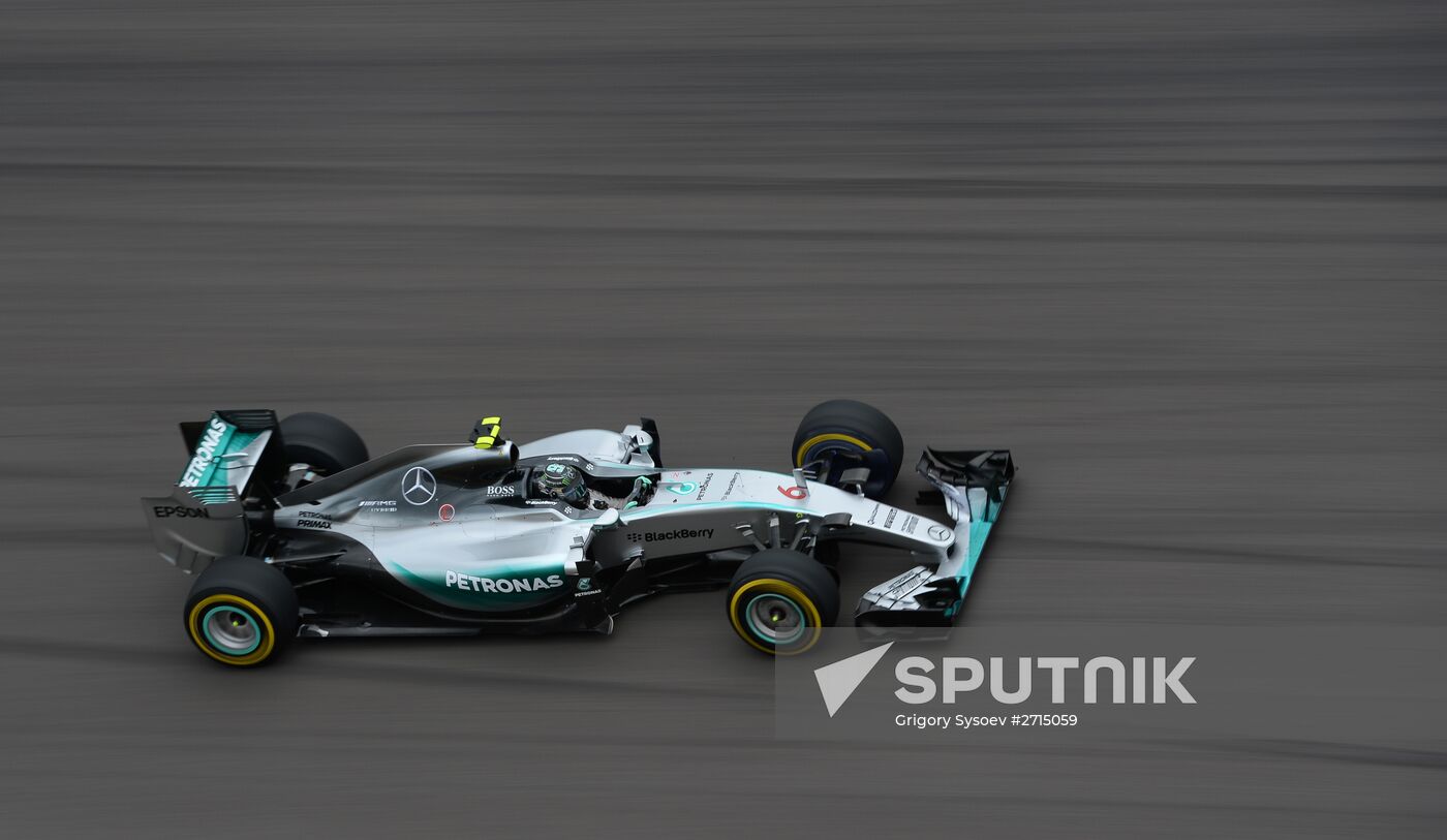 Auto racing. Formula-1. Russian Grand Prix. Free practice