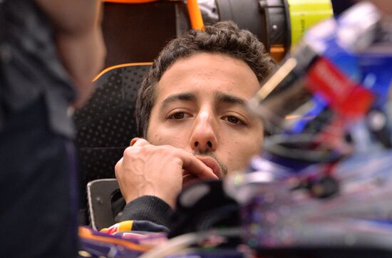 Auto racing. Formula-1. Russian Grand Prix. Free practice
