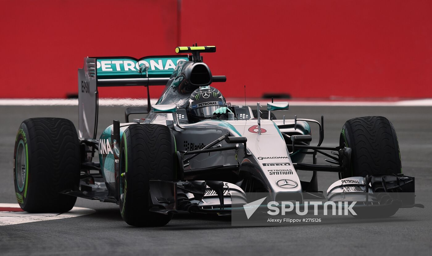 Auto racing. Formula-1. Russian Grand Prix. Free practice