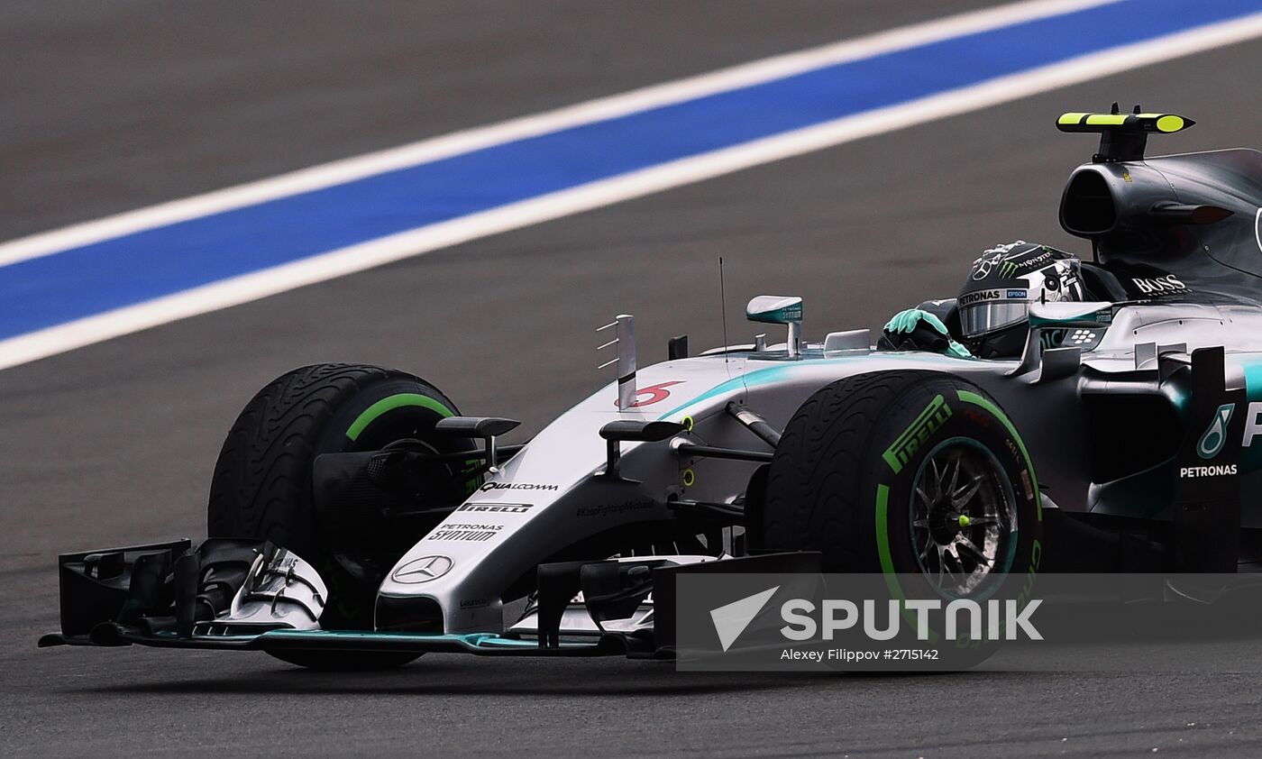 Auto racing. Formula-1. Russian Grand Prix. Free practice