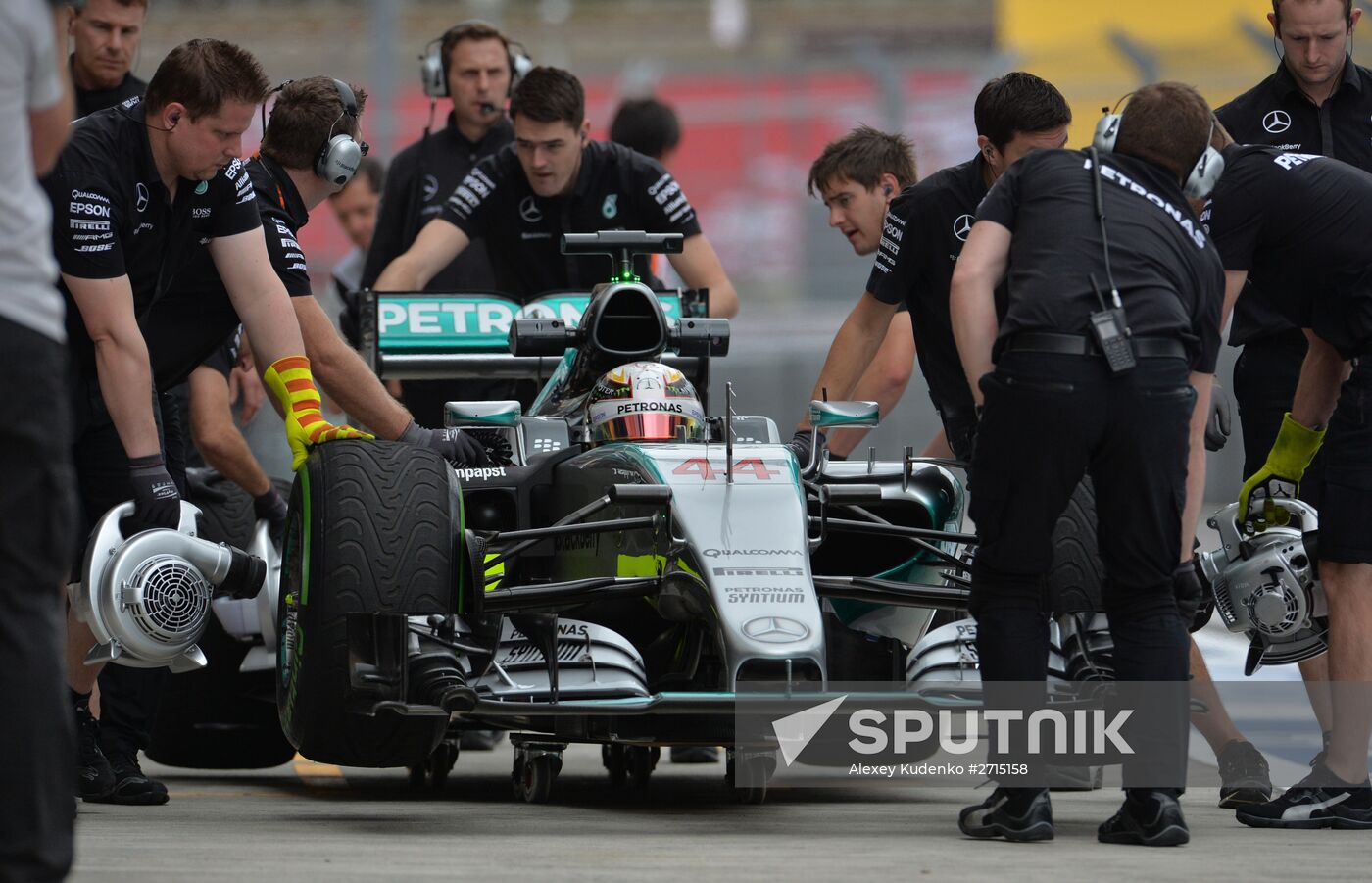Auto racing. Formula-1. Russian Grand Prix. Free practice