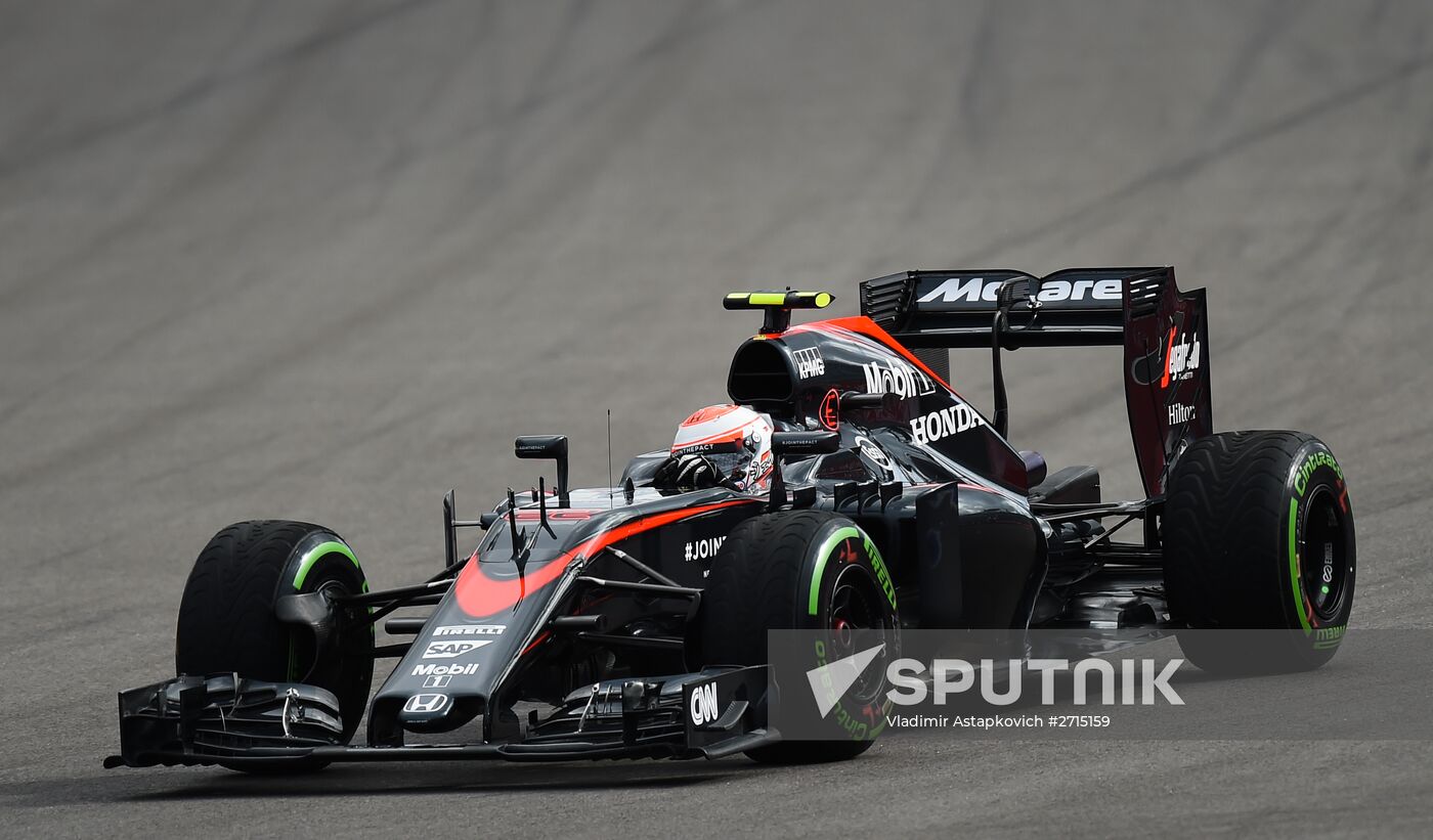 Auto racing. Formula-1. Russian Grand Prix. Free practice