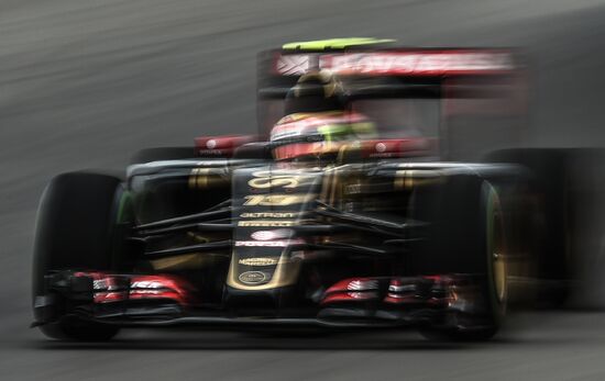 Auto racing. Formula-1. Russian Grand Prix. Free practice