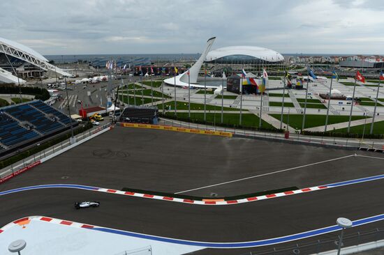 Auto racing. Formula-1. Russian Grand Prix. Free practice