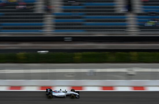 Auto racing. Formula-1. Russian Grand Prix. Free practice