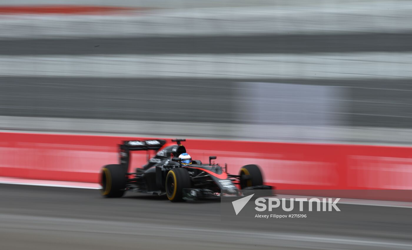 Auto racing. Formula-1. Russian Grand Prix. Free practice