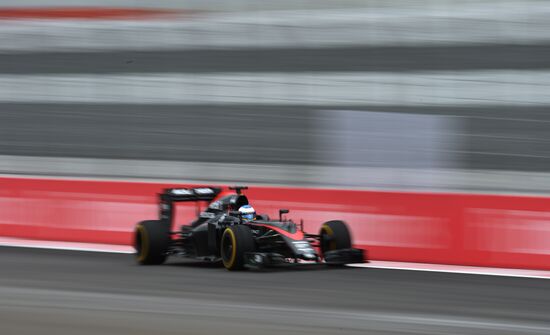 Auto racing. Formula-1. Russian Grand Prix. Free practice