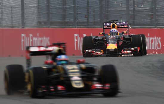 Auto racing. Formula-1. Russian Grand Prix. Free practice